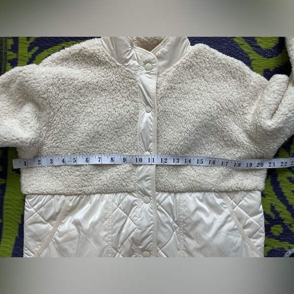 Athleta Girl So Toasty Tugga Sherpa Metallic Coat Size 12 / Large In Cream White - Picture 15 of 16